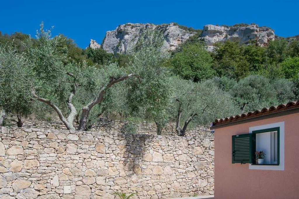Casetta Di Monte Cucco Orco Feglino Exterior foto